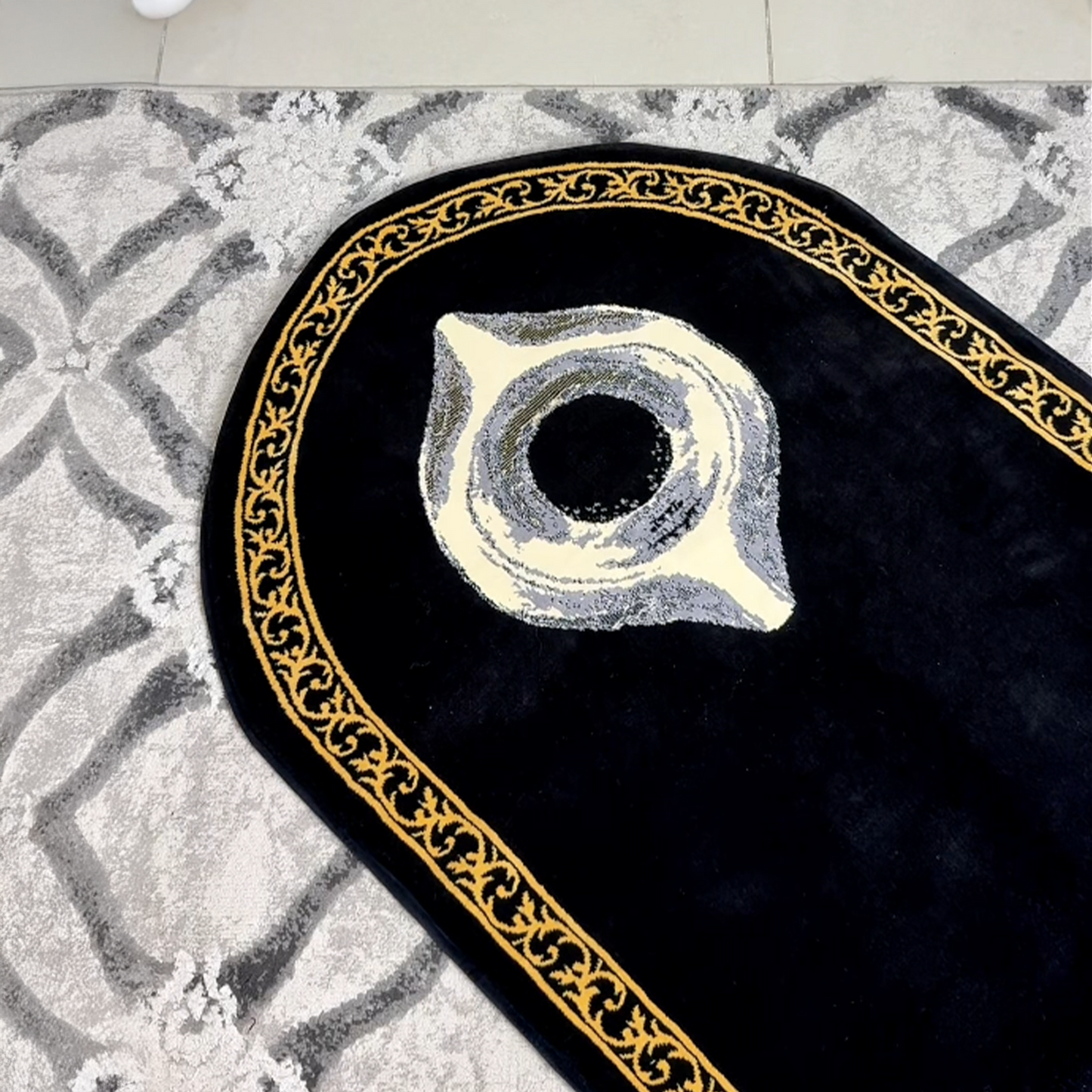 Black Stone Padded Prayer Mat Arched with Hand Bag