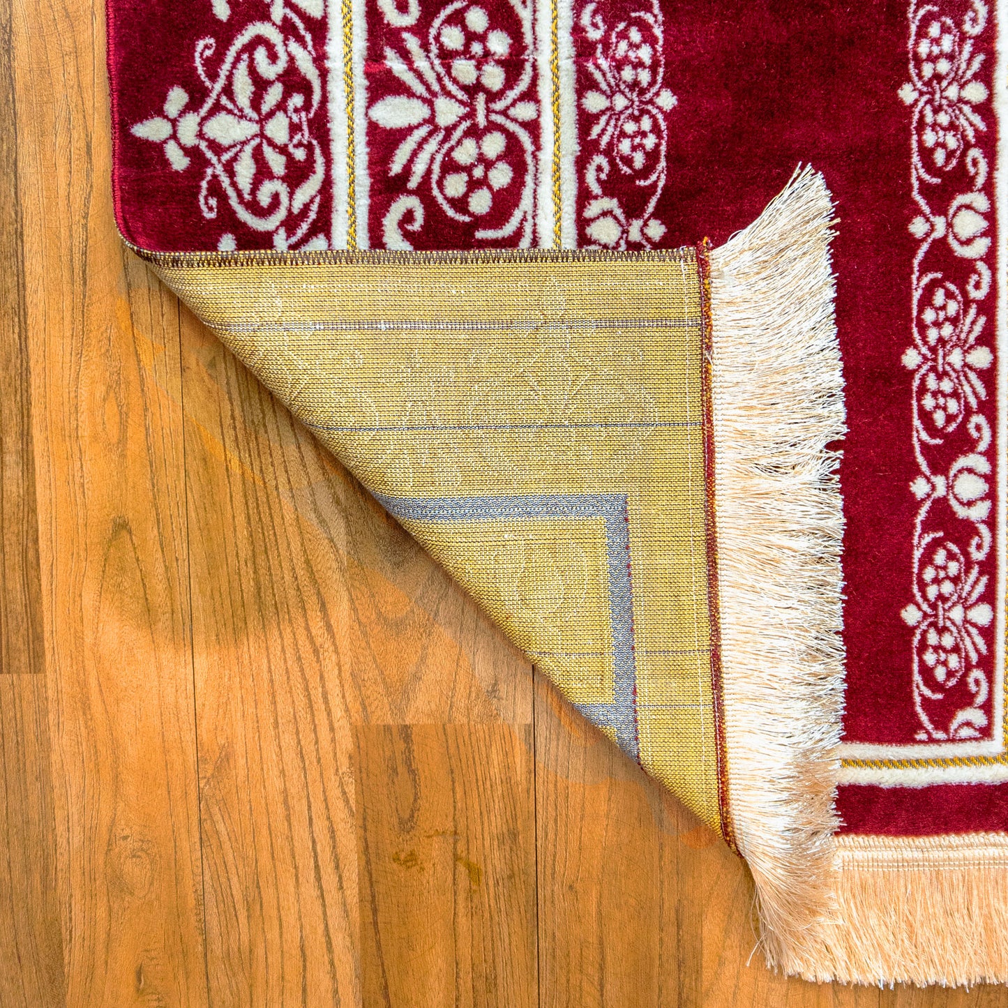 Al Husun Prayer Mat Red