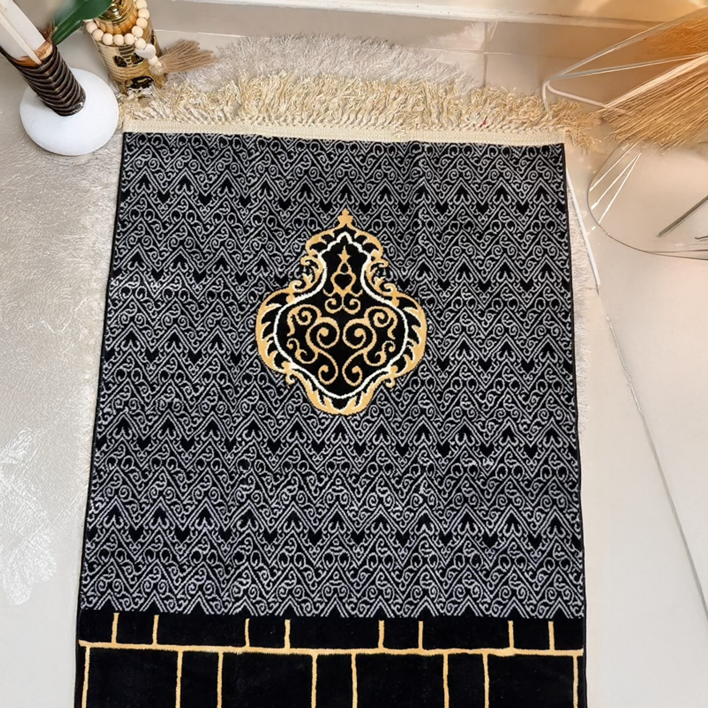 Al Kaaba Wall Prayer Mat with Handbag