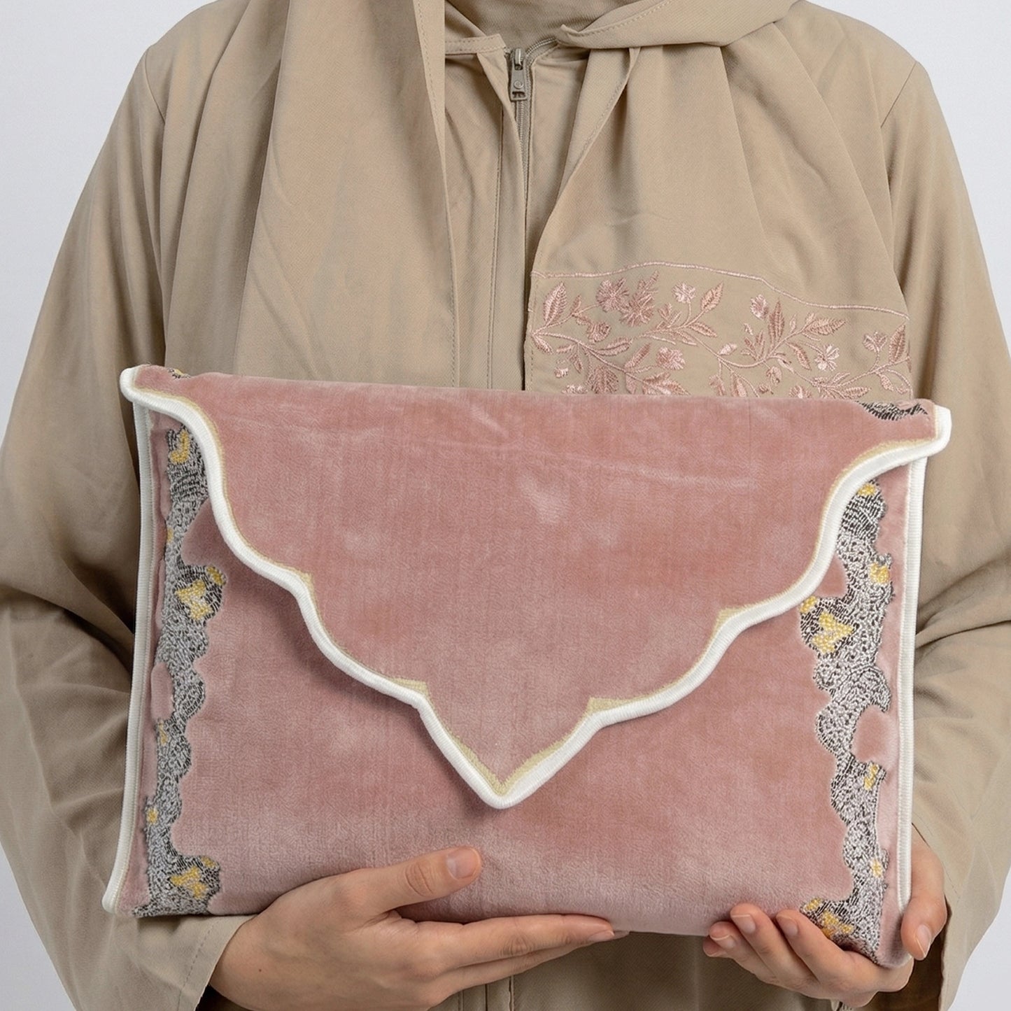 طقم صلاة منوال العصري