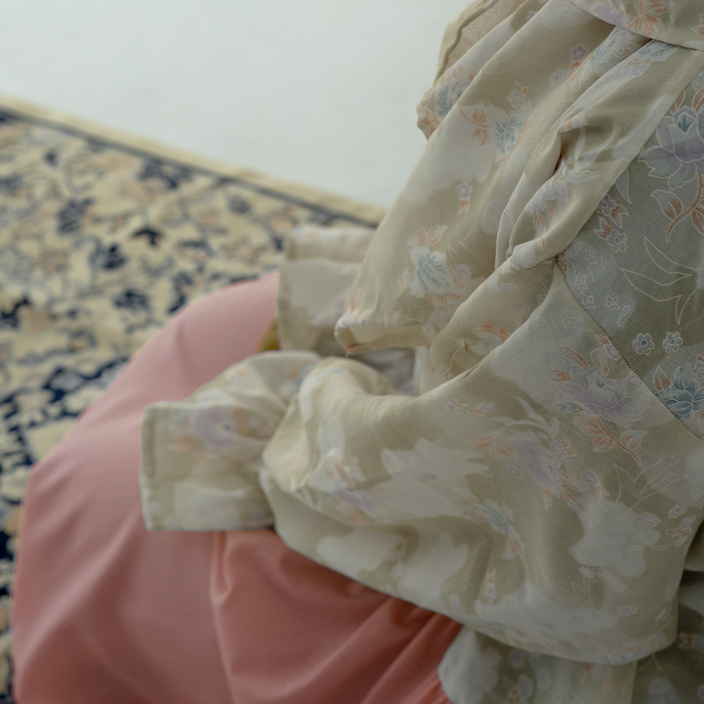 شرشف صلاة مشجر وردي