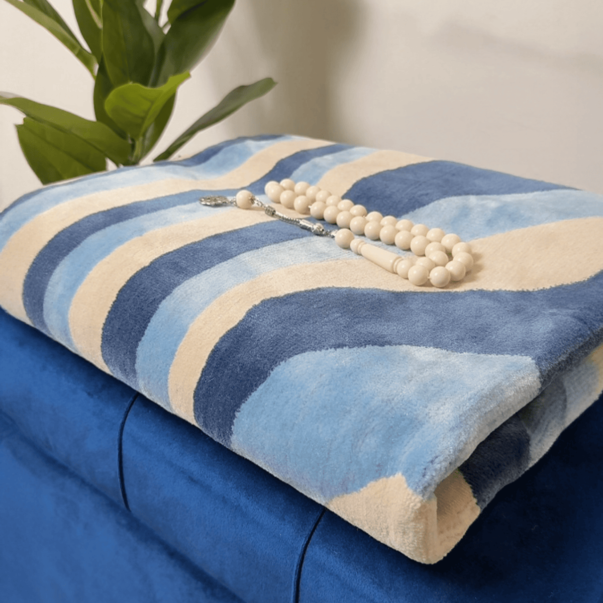 Al Noor Padded Prayer Mat Arched Blue with Handbag - Nusuki Saudi Arabia