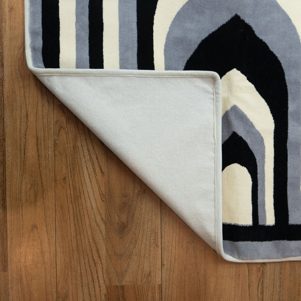Al Noor Padded Prayer Mat Arched Grey with Handbag - Nusuki Saudi Arabia