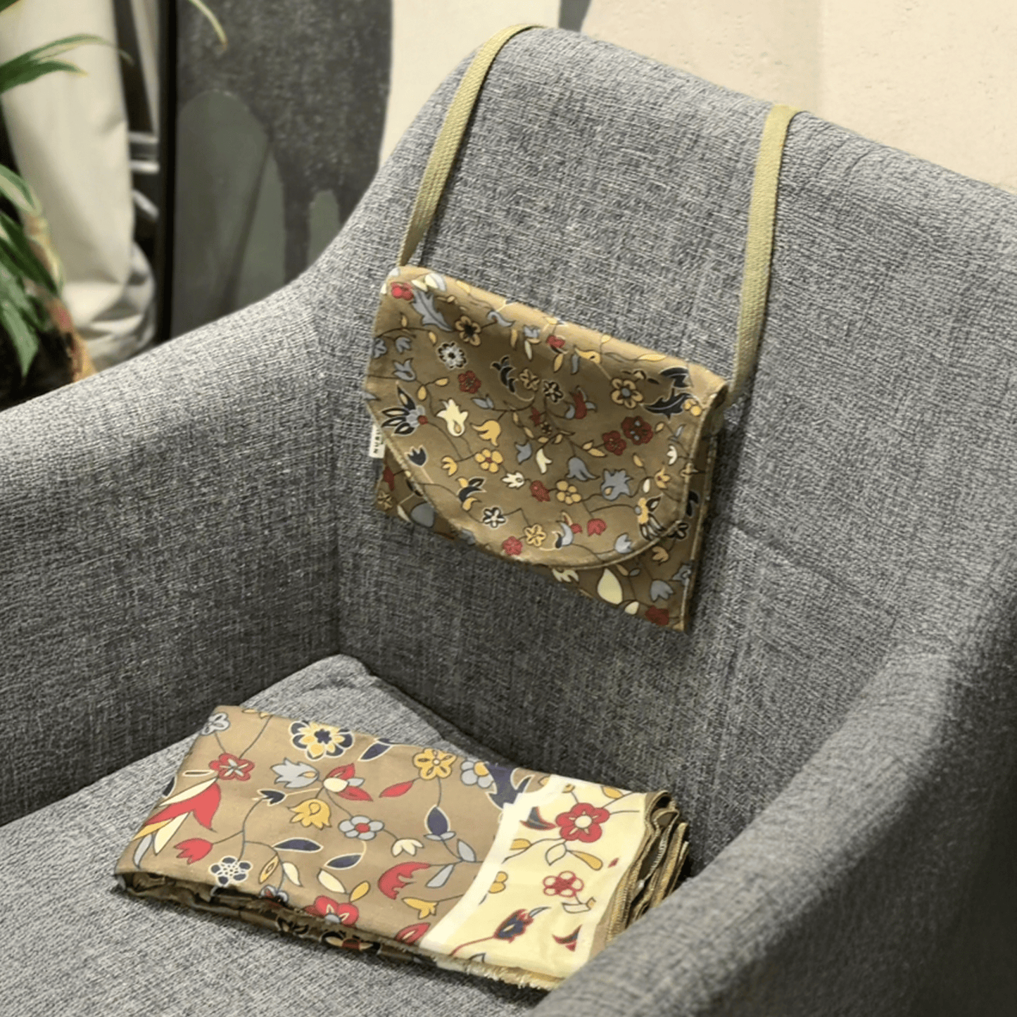 Al Rawda Green Travel Prayer Mat with Bag - Nusuki SA