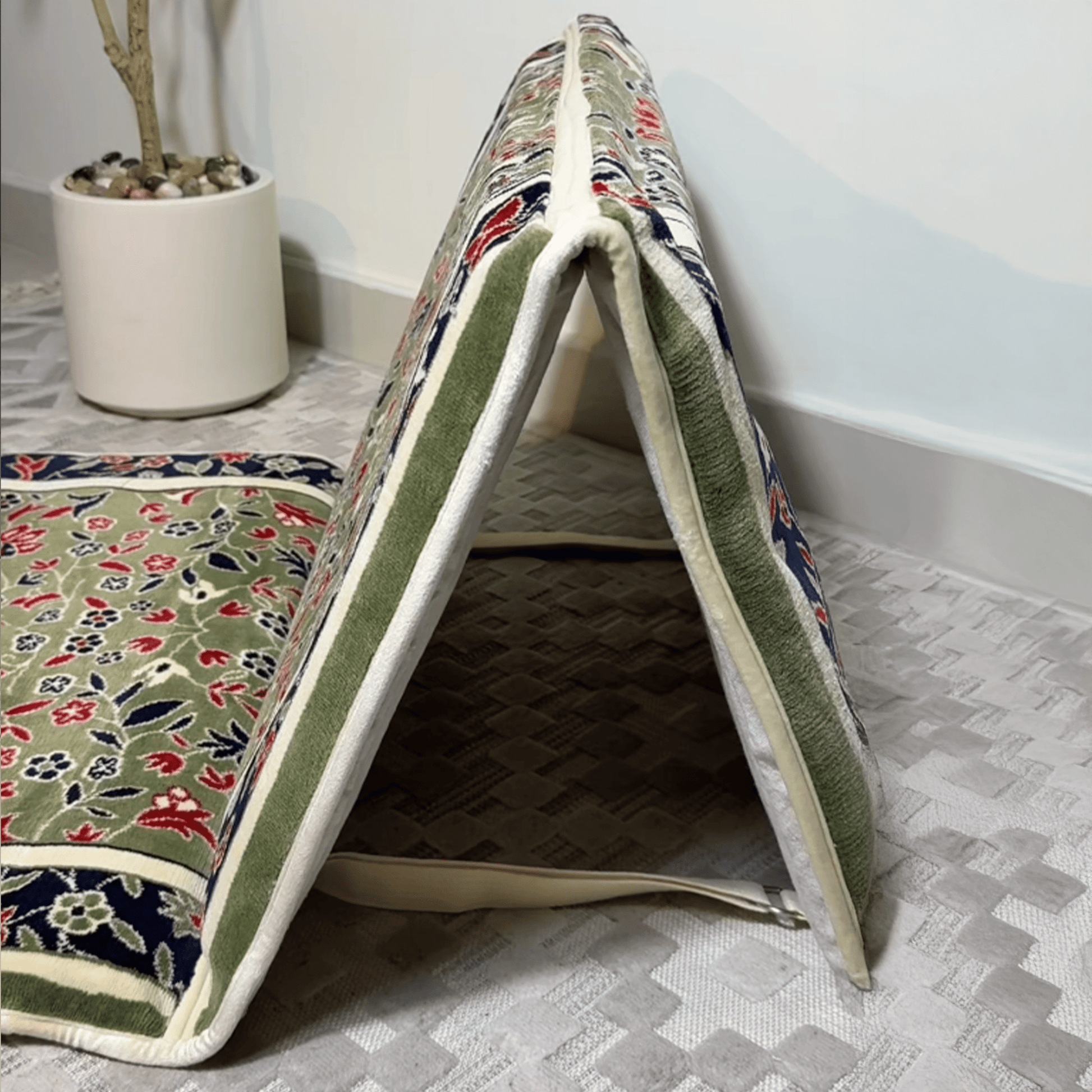 Backrest Al Rawdha with Handbag - Nusuki SA