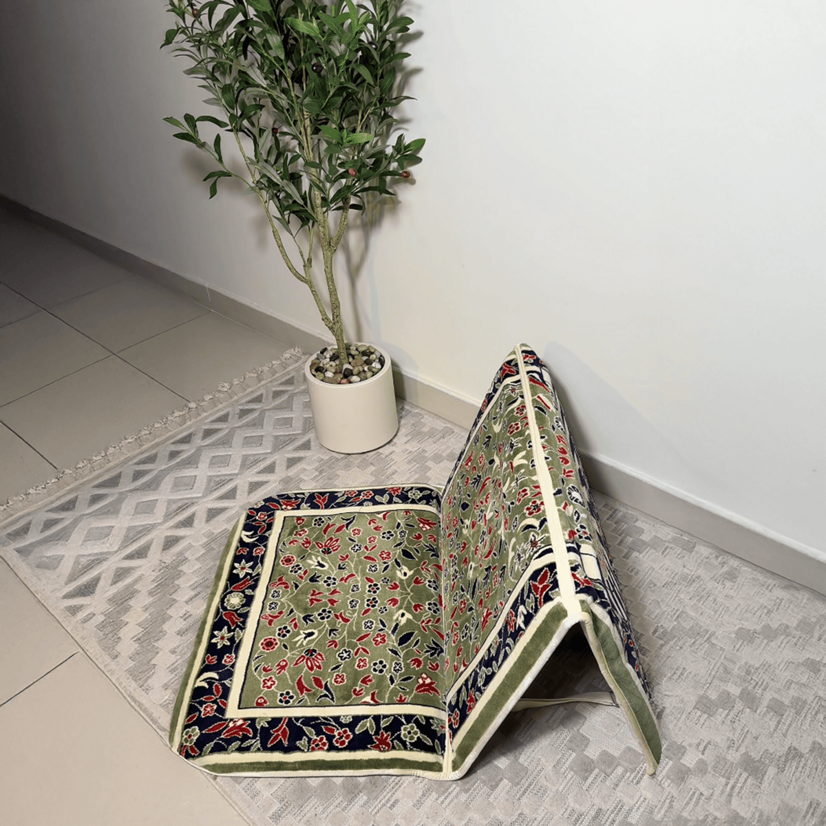 Backrest Al Rawdha with Handbag - Nusuki SA