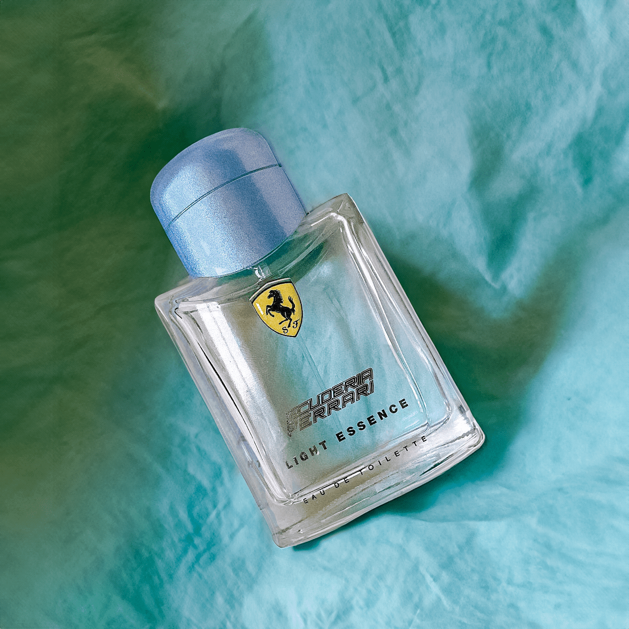 Ferrari Scuderia Light Essence Eau De Toilette 125 ml – Nusuki SA