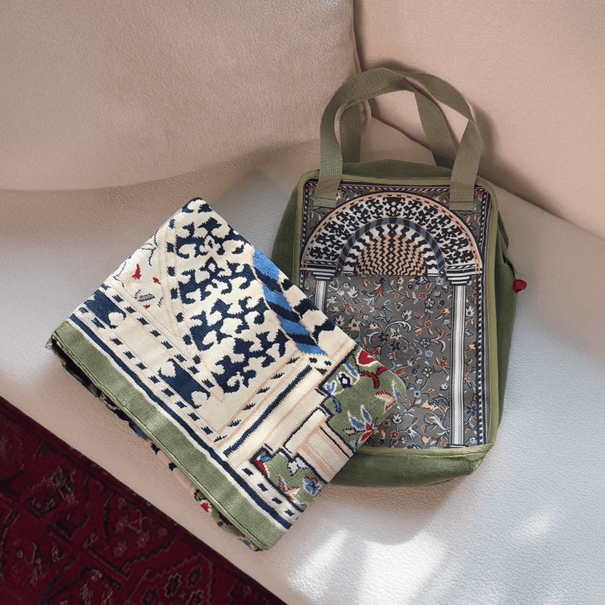Minbar Al Rawda Prayer Mat with Handbag - Nusuki Saudi Arabia