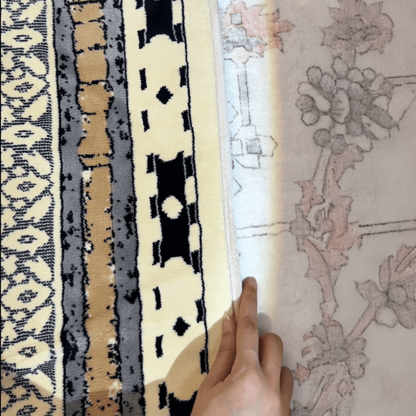 Prophet's Mihrab Padded Prayer Mat Arched with Handbag - Nusuki SA