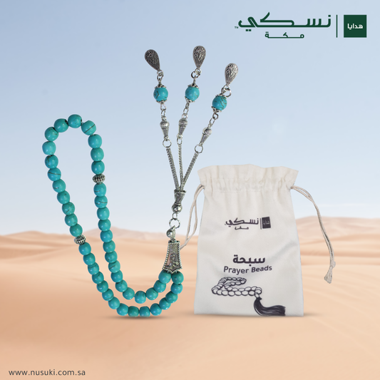 حبات أحجار الفيروز