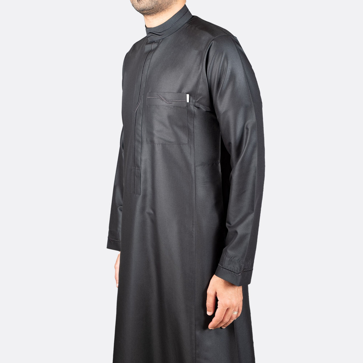 Modern Embroidery Thobe Zipper - Black - Nusuki Saudi Arabia
